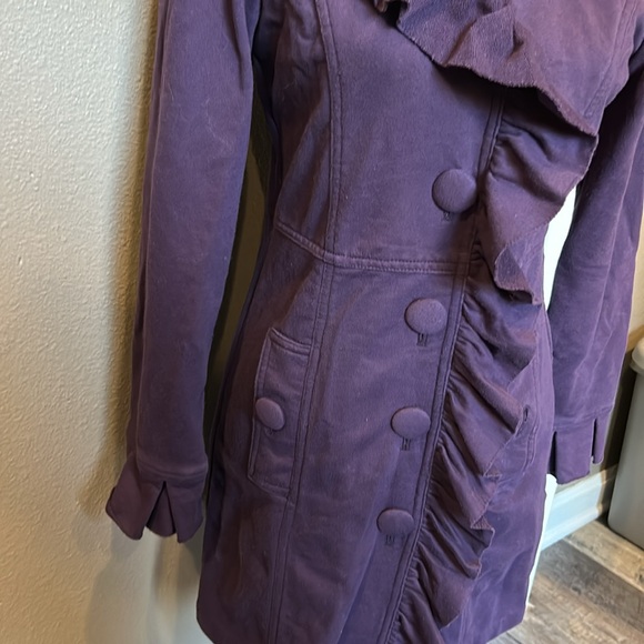 Kut from the Kloth Purple Ruffle Peacoat Trench Jacket Women's size Medium - Picture 2 of 8